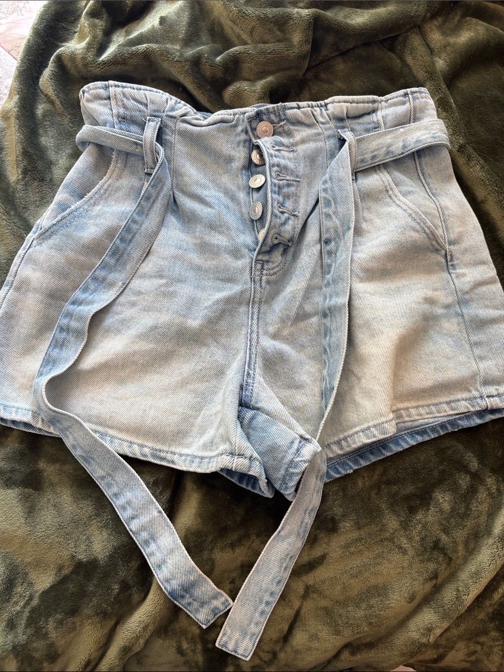 Light Blue High-Waist Tie-Belt Denim Shorts (“mom shorts”)